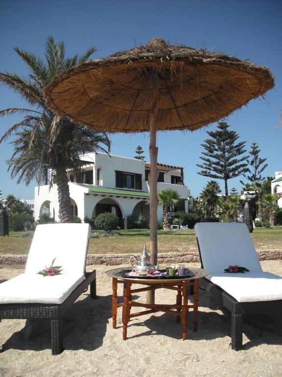 Villa Eden Park Sur La Plage Fnideq Esterno foto